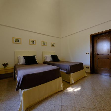 Tenuta Con Due Abitazioni Indipendenti Martina Franca Exteriér fotografie